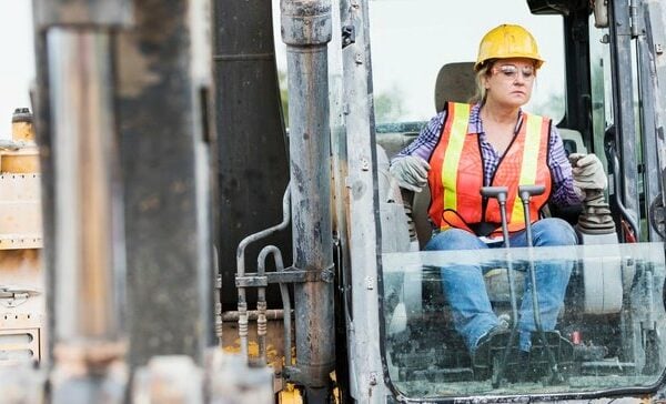 358c52dabd2fe4fdbbf5ba9de7ba41d7 D6NNqy - Construction training CEO urges industrywide changes to draw in new talent