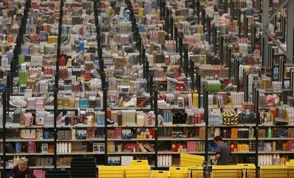 5004ee6bb8eebf242b8cd5593d4c1dde E00pSt - Amazon is slowing its fulfillment center spend. What's next?