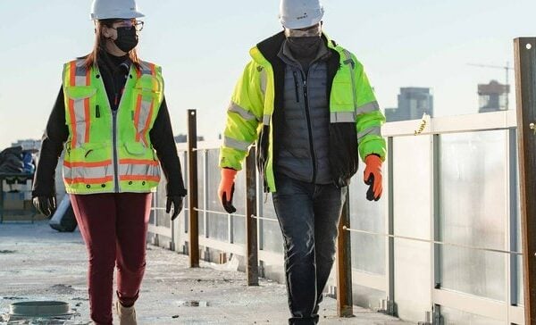 999b88302ceeb3d286202311019d2736 Hlwr1h - US infrastructure diversity plan draws fire from contractors, minority groups