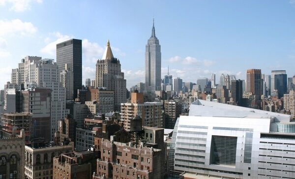 b748a4f0e207779d436292900e1514f5 C0T8f2 - Bidding wars break out in NY while San Fran multifamily properties struggle