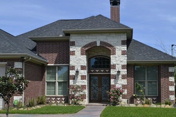 common residential roof 4OYM4d - What is the most common type of residential roof?