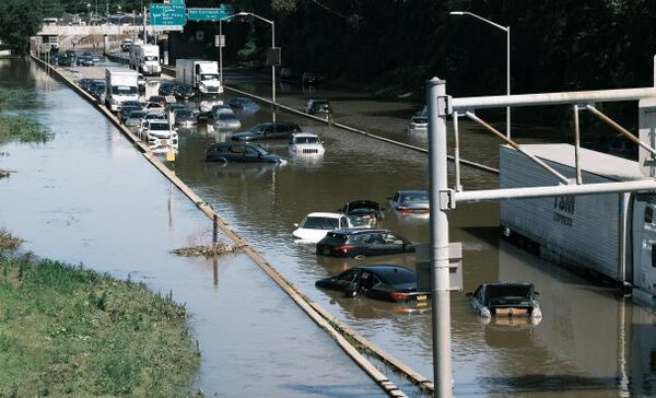 bG9jYWw6Ly8vZGl2ZWltYWdlL0dldHR5SW1hZ2VzLTEzMzc4OTMyOTJfM1NFMmdyaS5qcGc eJbTFs - How to mitigate the effects of climate change, natural disasters