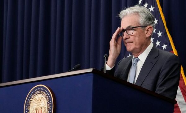 bG9jYWw6Ly8vZGl2ZWltYWdlL0dldHR5SW1hZ2VzLTEyNDEzMzEwNDkuanBn lhcAwr - Recession watch: ABC economist sees 'difficult times' through 2025