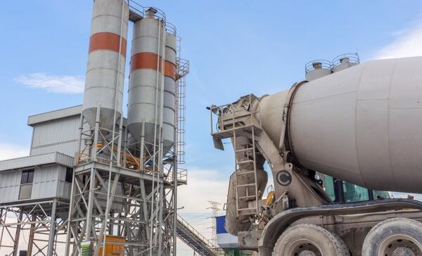 bG9jYWw6Ly8vZGl2ZWltYWdlL0dldHR5SW1hZ2VzLTEzMzAwODkyMzguanBn EeILvf - New algae-based cement garners attention from AEC industry, Microsoft