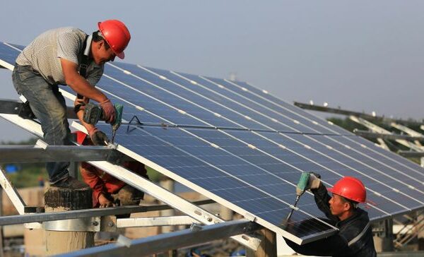 bG9jYWw6Ly8vZGl2ZWltYWdlL0dldHR5SW1hZ2VzLTk3MTg5NDkyNi5qcGc L7lrQ6 - Biden issues executive orders to spur clean energy construction