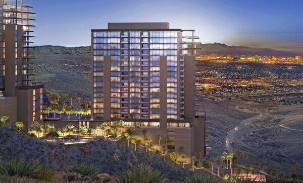 bG9jYWw6Ly8vZGl2ZWltYWdlL1Bpbm5hY2xlX1Jlc2lkZW5jZXNfLV9SZW5kZXJpbmdfMDJfUHJlZmVycmVkLmpwZw K6X3Pt - Luxury condos underway in the Las Vegas Valley