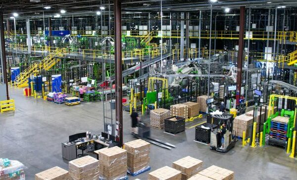 bG9jYWw6Ly8vZGl2ZWltYWdlL1N5c3RlbS1XaWRlLmpwZw a7jAtk - Walmart plots 4 new 'next generation' fulfillment centers