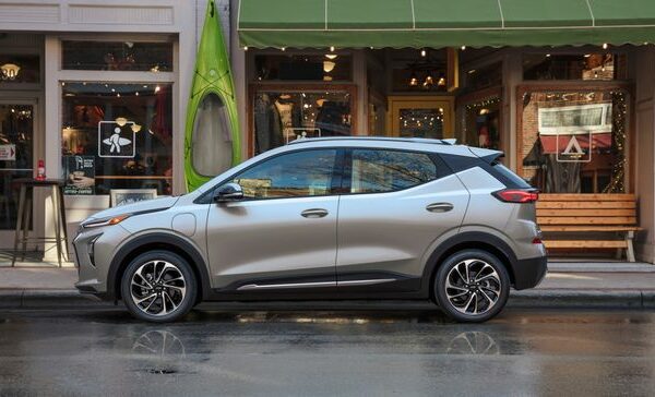 bG9jYWw6Ly8vZGl2ZWltYWdlLzIwMjItQ2hldnJvbGV0LUJvbHRFVVYtMDA4LmpwZWc p1ui1c - General Motors aims to make EV charging accessible to apartment residents