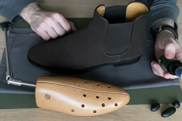 how to stretch suede shoes wider O0KJIA - How to Stretch Suede Shoes Wider? – 5 Helpful Methods