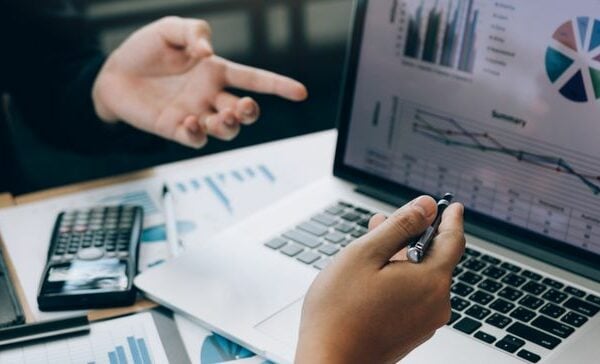 bG9jYWw6Ly8vZGl2ZWltYWdlL0dldHR5SW1hZ2VzLTExNjk0NzYxOTguanBn UBdxPo - Anatomy of a modern data stack and 4 key benefits it creates