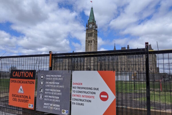 Ottawa construction centre block parliament hill D1ZPrL - New construction brings 75% increase in working hours