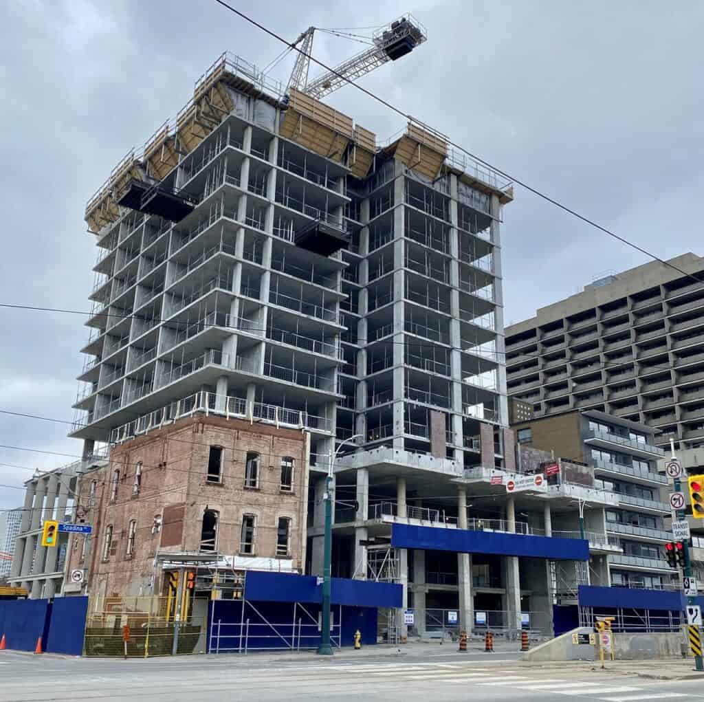 U of T's Spadina Sussex Residence Rising Above Spadina Avenue