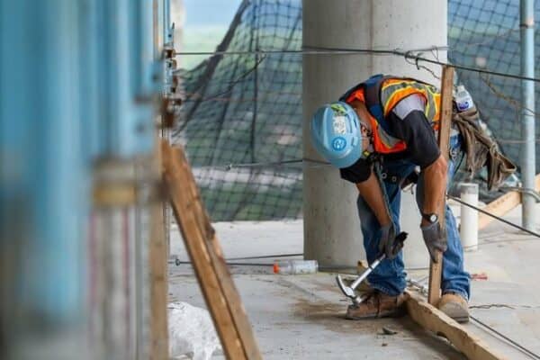 Manufacturing sustains construction spending — again