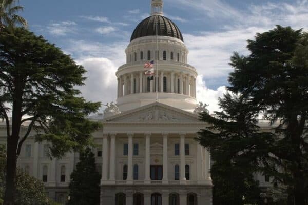 California’s AV bill advances as industry, legislators clash on safety issues