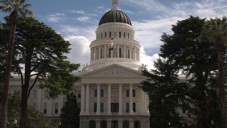 California’s AV bill advances as industry, legislators clash on safety issues