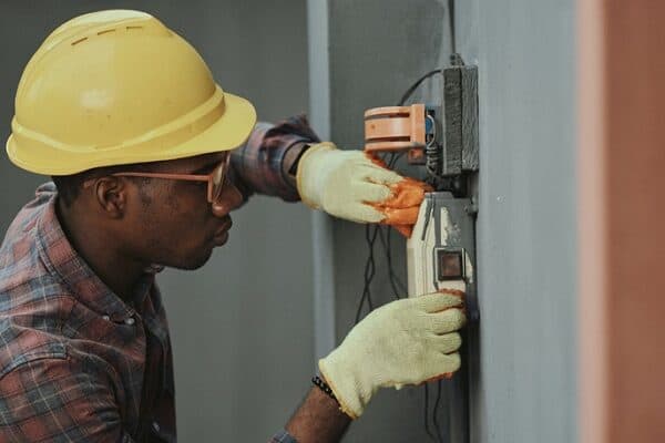 Electricians Dominate The UK Property Construction Industry