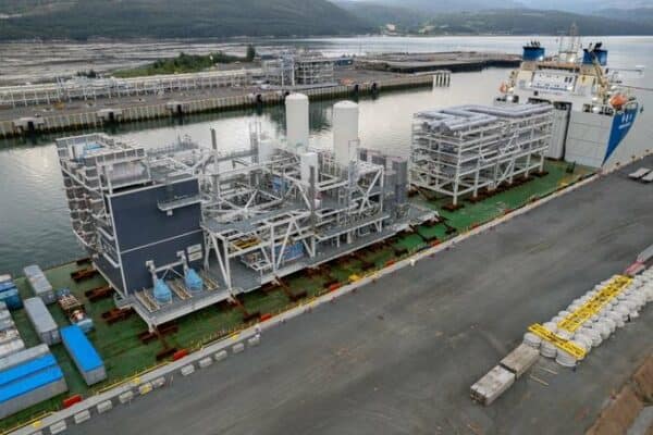 Fluor hits milestone on $30B Canadian energy project