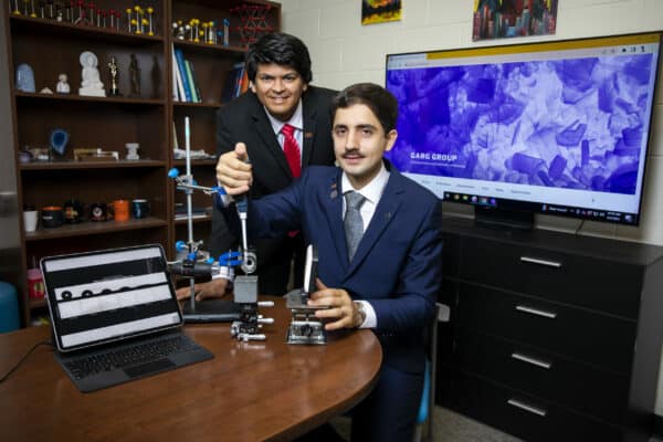 U of I engineers develop quick test for cement durability