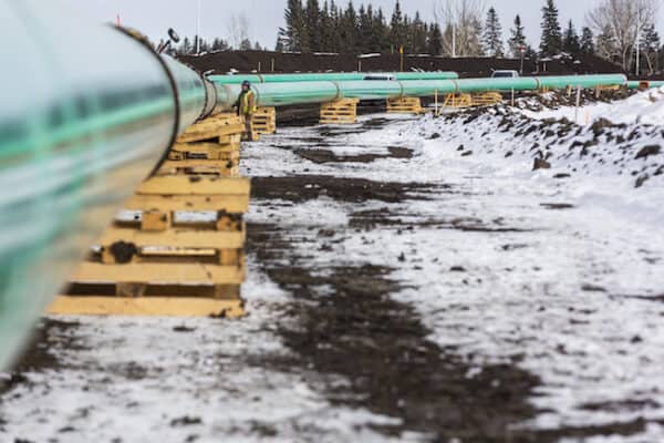 Six in 10 Quebecers favour pipeline development