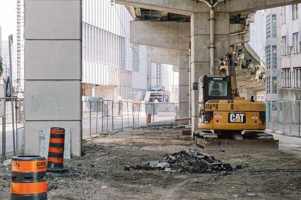 How to Properly Install a Safety Handrail on a Construction Site