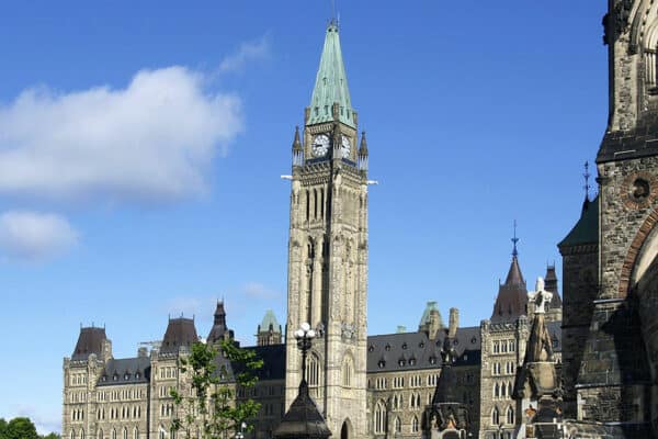 Undo Line 5 shutdown order, federal government's filing urges U.S. appeals court