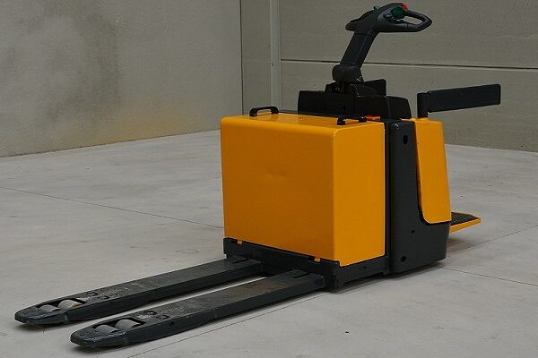 Everything You Need to Know About Pallet Jacks