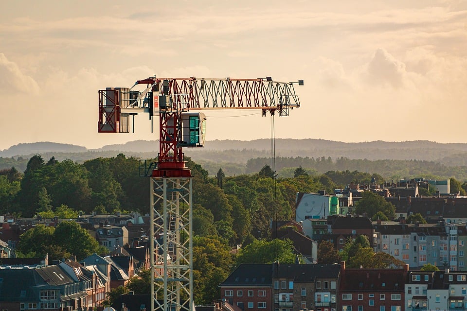 How Smart Safety Tech Helps Contractors Stand Out in Bids and Proposals