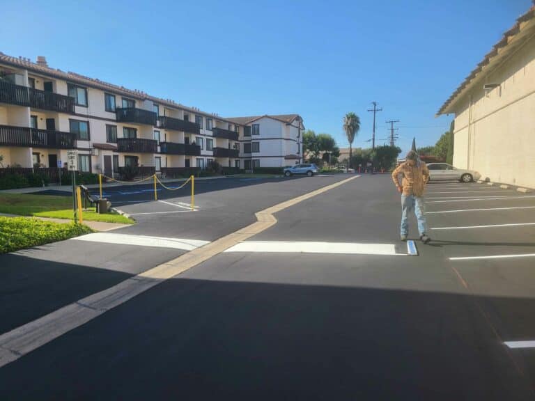 asphalt driveway near me - Navarro Paving